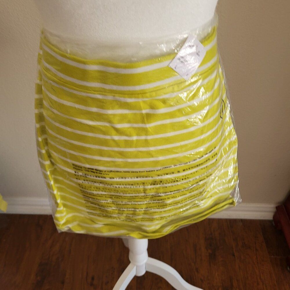 Nice, forever 21 skirt, perfecto for spring and summer, size L